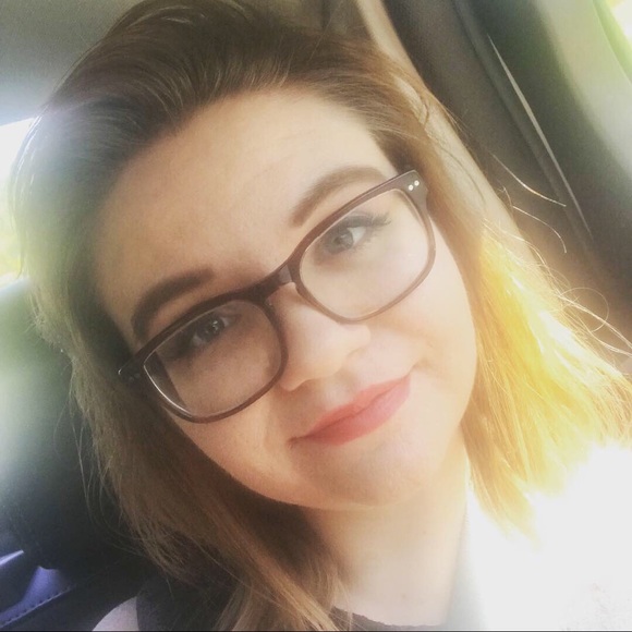 Meet your Posher, Alice - Picture 1 of 1